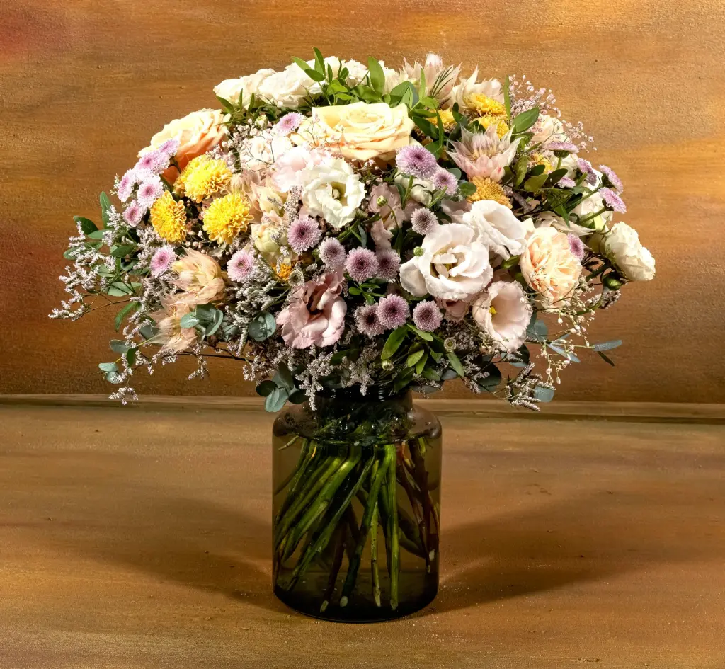 Gentle Signature Bouquet