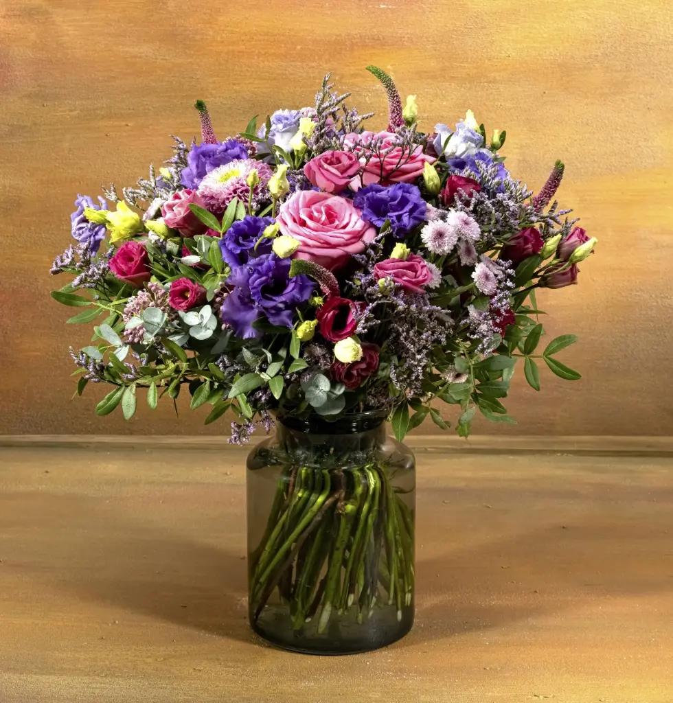 Bold Signature Bouquet