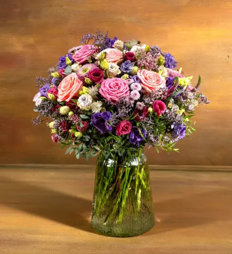 Signature H55cm x W45cm
