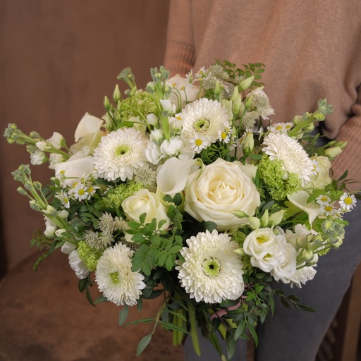 White Classic Bouquet
